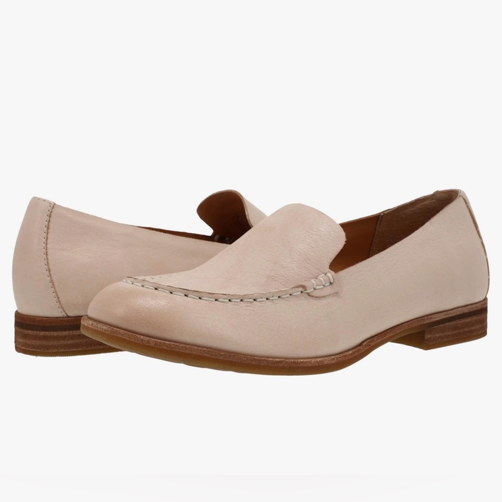 Kork-Ease‎ Women's Leather Loafers 7.5 Meg Nude Tan Neutral Preppy Classic